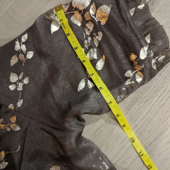 Cbazaar grey organza lehenga with gold accents, sheer dupatta, size 16-18, XL-2X - Picture 4 of 6